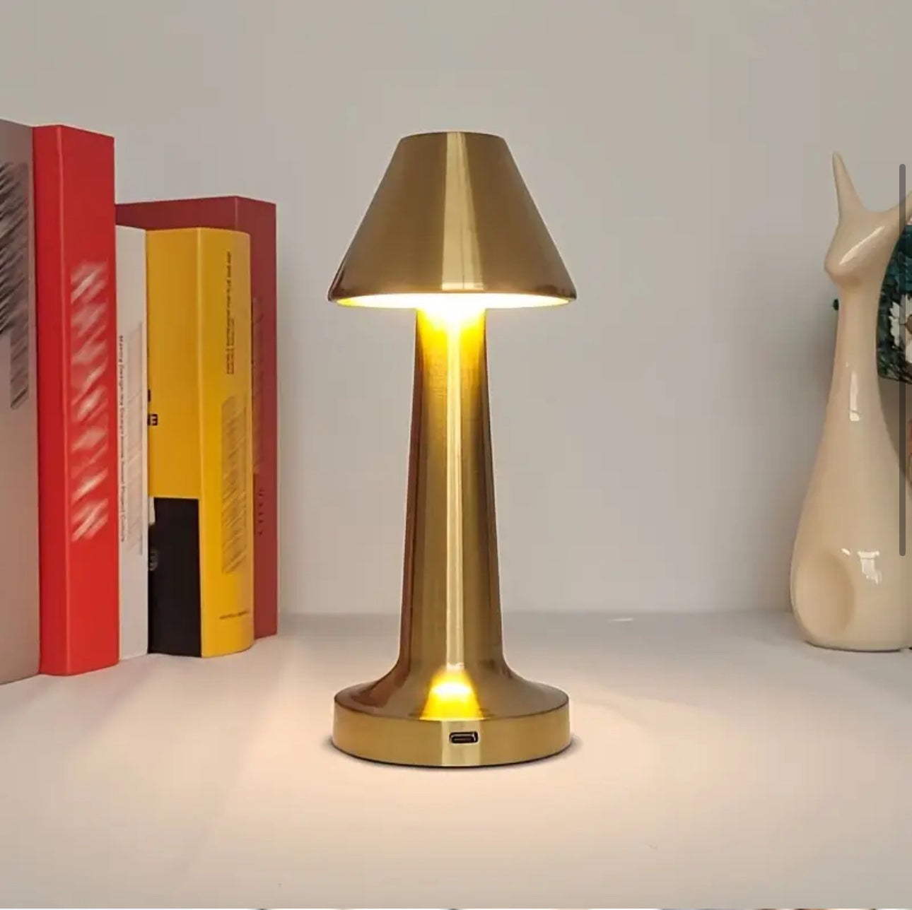 Prenosiva LED stolna lampa
