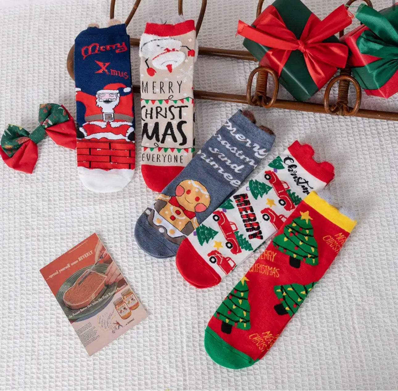 NOVOGODIŠNJE ČARAPE – 10 RAZLIČITIH MODELA ZA PRAZNIČNU TOPLINU